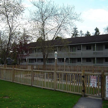 Lake George Suites Exteriér fotografie