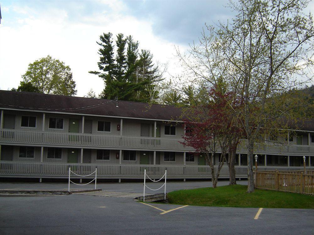 Lake George Suites Exteriér fotografie