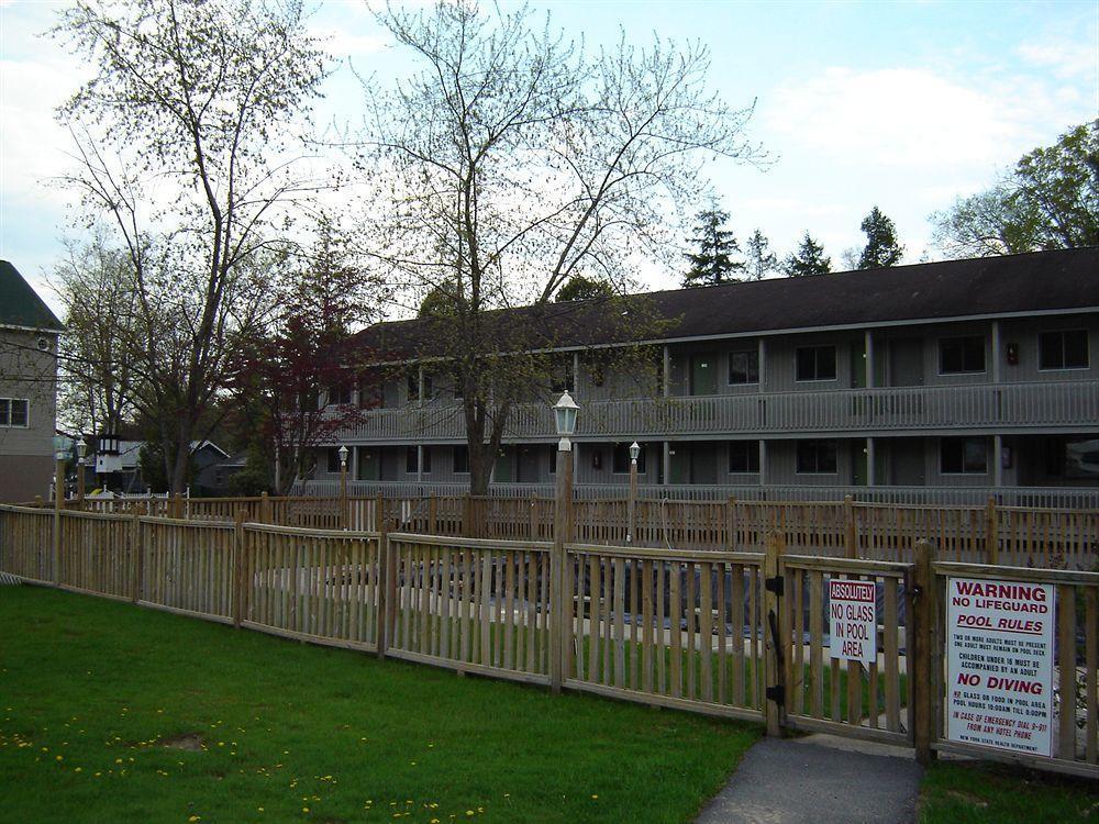 Lake George Suites Exteriér fotografie